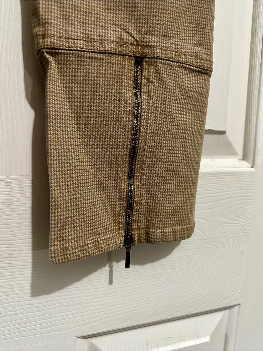 Pilcro Anthropologie Summit Brown and Cream Houndstooth Cargo Pants - Picture 12 of 14